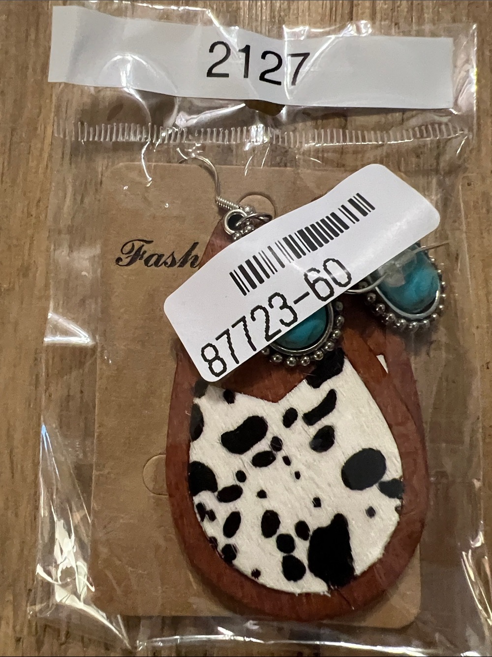 3/$18 Turquoise Teardrop Wood Earrings with Black & White Cow Print Lot 2127 - Picture 5 of 5